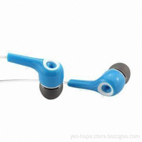 Retractable Earphones with Digital Stereo Sound and 3.5mm Stereo Plug
